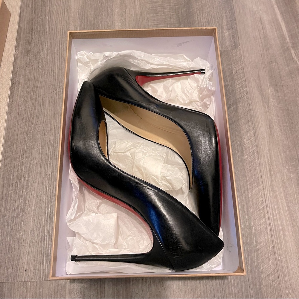 Christian Louboutin Pigalle Follies 100 Napa shiny high heels 40.5